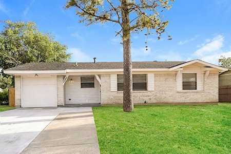 2947 Old North Road Farmers Branch, TX 75234