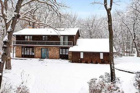 44 S Deep Lake Road North Oaks, MN 55127