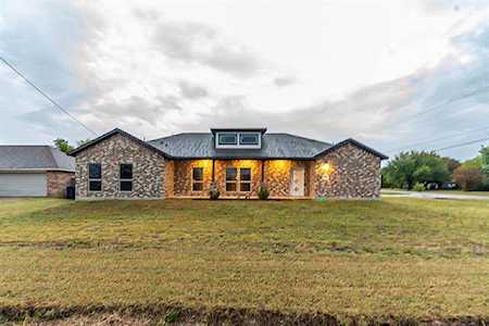 2512 Gerry Way Street Lancaster, TX 75134