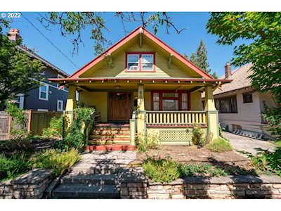 8027 SE Taylor ST Portland, OR 97215