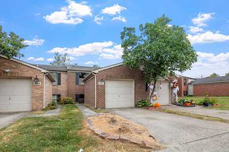 3517 Squires Woods Way Lexington, KY 40515