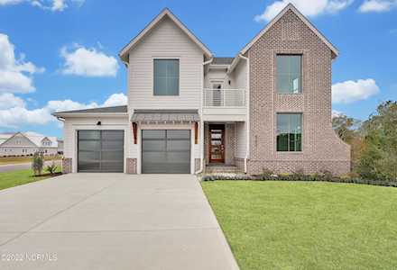 8205 Winding Creek Circle Wilmington, NC 28411