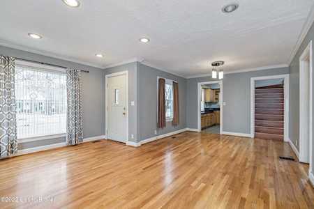 511 Forum Ave Louisville, KY 40214