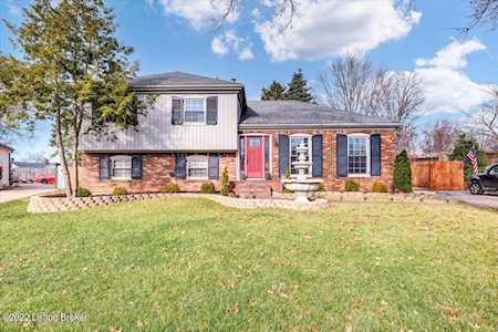7703 Chimney Rock Ct Louisville, KY 40220