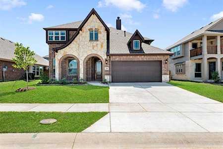 2905 Parkwood Circle Denton, TX 76226