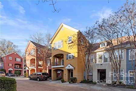 939 Hawthorne Bridge Ct Charlotte, NC 28204