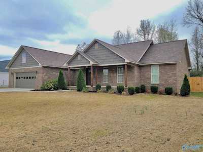 10466 Monks Drive Athens, AL 35611