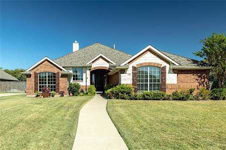 135 Indian Paint Drive Justin, TX 76247