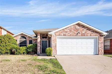 5607 Wellston Drive Arlington, TX 76018
