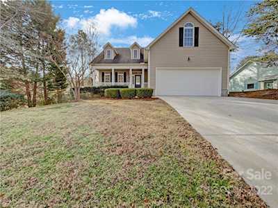 12048 Pelican Ct Tega Cay, SC 29708