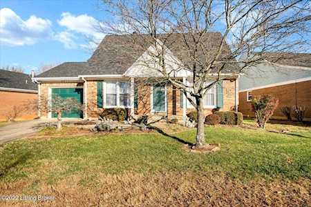 8811 Staghorn Dr Louisville, KY 40242