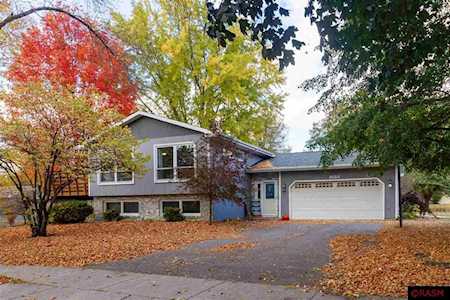 1616 Nottingham Dr North Mankato, MN 56003