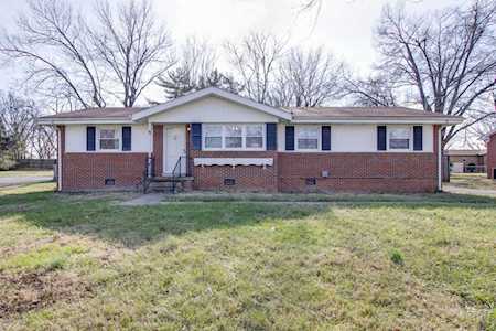 304 Blue Ribbon Pkwy Shelbyville, TN 37160