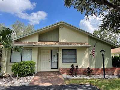 4135 N Palm Forest Drive Delray Beach, FL 33445