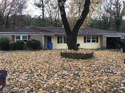 3233 Sir Meliot Dr Chesapeake, VA 23323