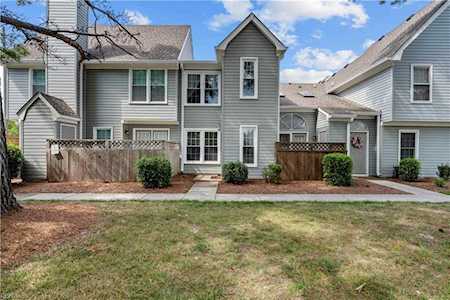 5300 Lake Victoria Arch Virginia Beach, VA 23464
