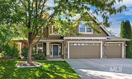2517 E Mariposa Dr Eagle, ID 83616