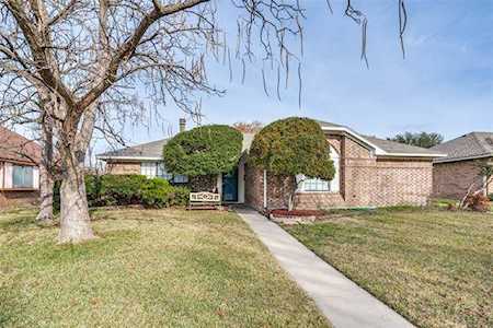 1321 Flameleaf Drive Allen, TX 75002