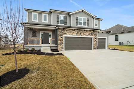 509 SE Carter St Lee's Summit, MO 64082