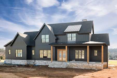 5155 Bond Mill Rd Thompsons Station, TN 37179