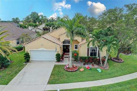 9145 Cove Point Cir Boynton Beach, FL 33472