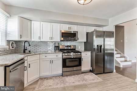202 Cranford Rd Cherry Hill, NJ 08003
