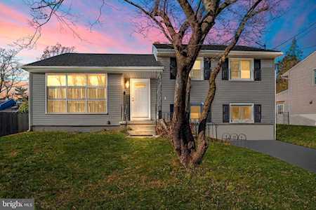 146 Valley Run Dr Cherry Hill, NJ 08002
