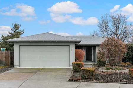 1977 Alpine Ct Medford, OR 97504