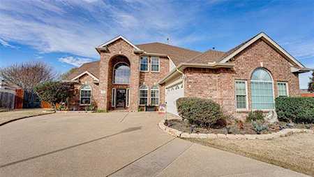 1316 Blue Gill Court Crowley, TX 76036