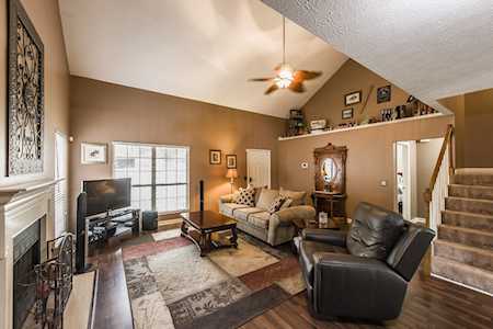 102 Oxford Ct Goodlettsville, TN 37072