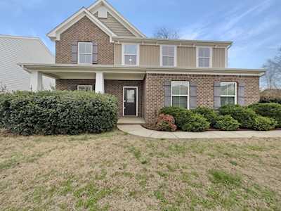 3047 Morning Mist Ct Murfreesboro, TN 37128