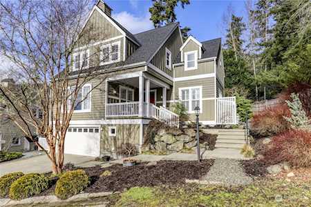 801 Village Circle NW Bainbridge Island, WA 98110