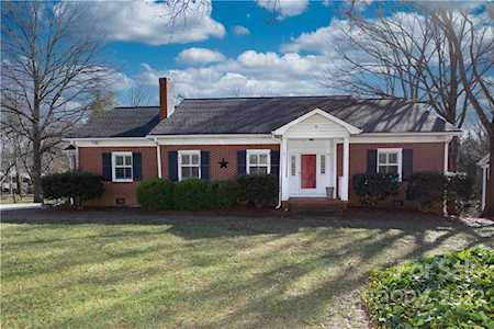 203 Greenway St Huntersville, NC 28078