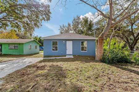 715 Avenue S NE Winter Haven, FL 33881