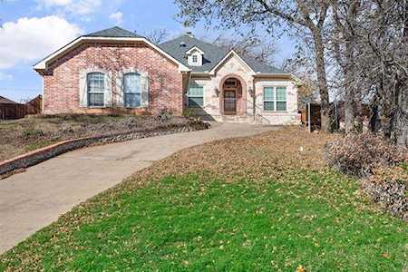 537 Sunset Court Hurst, TX 76054