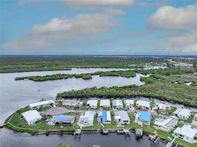 106 Lazy River Rd North Port, FL 34287