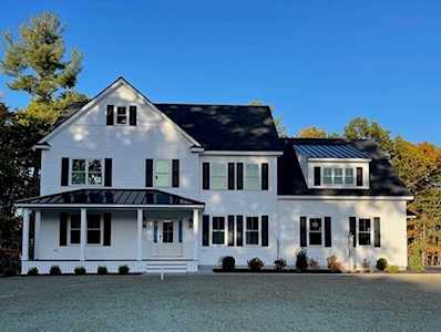 27 Paugus Trail Groton, MA 01450