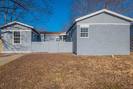 127 Woodhill Street Mesquite, TX 75181