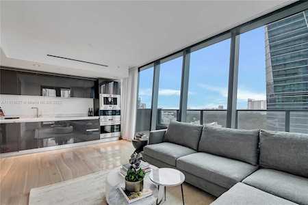 1451 Brickell Ave #906 Miami, FL 33131