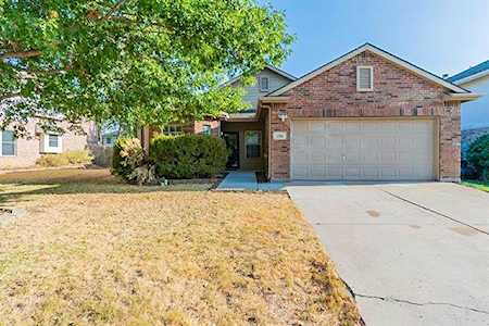 756 Cardinal Drive Saginaw, TX 76131