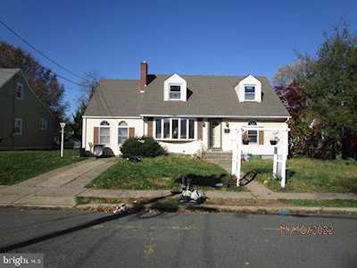 403 Greenway Ave Trenton, NJ 08618