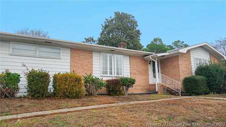 2702 Dartmouth Dr Fayetteville, NC 28304