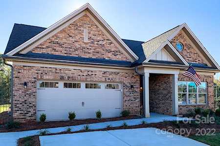 327 Lifestyle Ct Cramerton, NC 28032