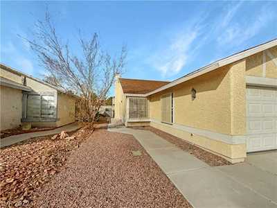 4412 Bristol Manor Dr Las Vegas, NV 89108