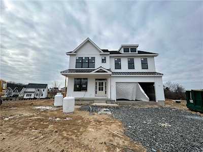 10 Emily Ct Easton, PA 18042