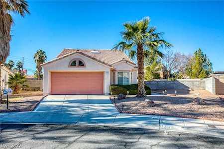 7261 Nordic Lights Dr Las Vegas, NV 89119