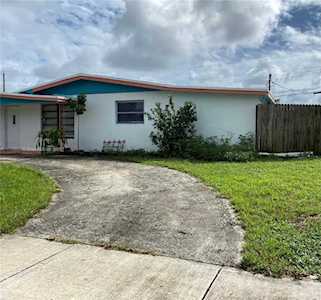 5930 SW 39th Ct Davie, FL 33314