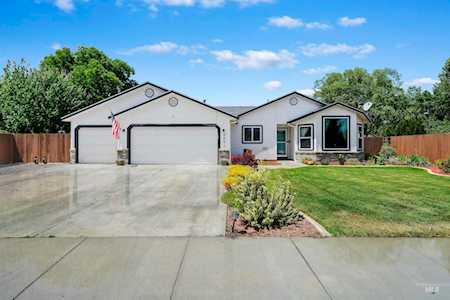 2661 N Old Stone Way Meridian, ID 83646