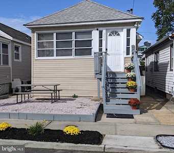 208 Porter Ave Seaside Heights, NJ 08751