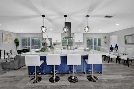 933 Westwind Dr North Palm Beach, FL 33408